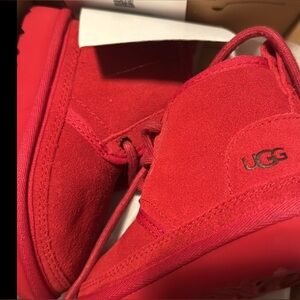 Toddler Uggs size 8 Neumel